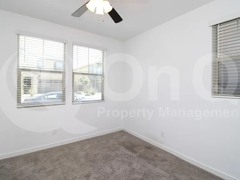 1130 E Armstrong Way — Photo 18