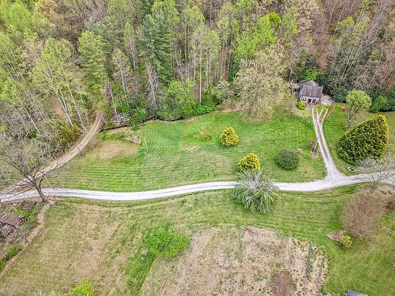 3rd image of 366 Newman Rd