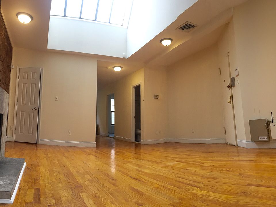 1st image of 30 E 13th St APT 3