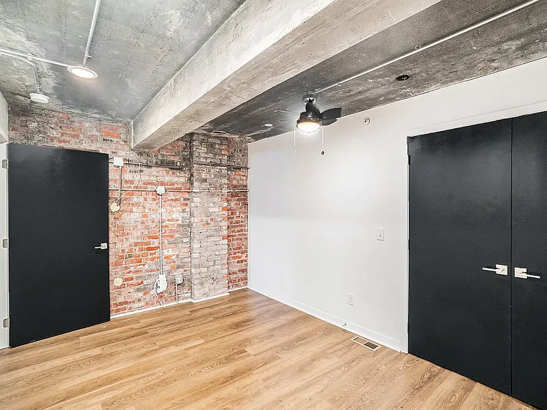 2645 Madison Ave — Photo 15