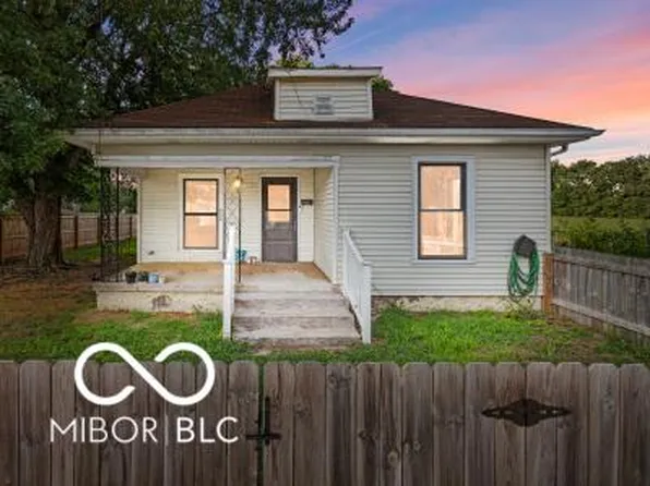 950 James St, Shelbyville, IN 46176
