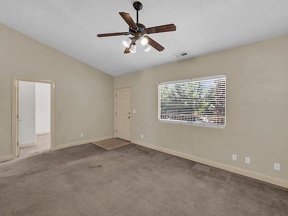 4th image of 700 N Main St Unit E6