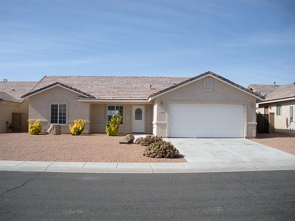 beautiful high quality efficient home with A/C and excellent