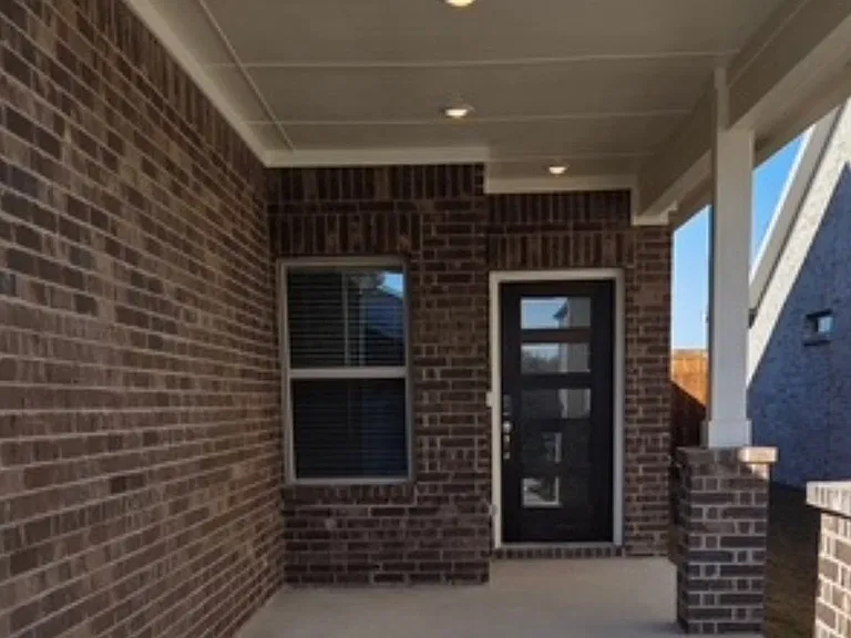 1733 Arches Rd — Photo 3