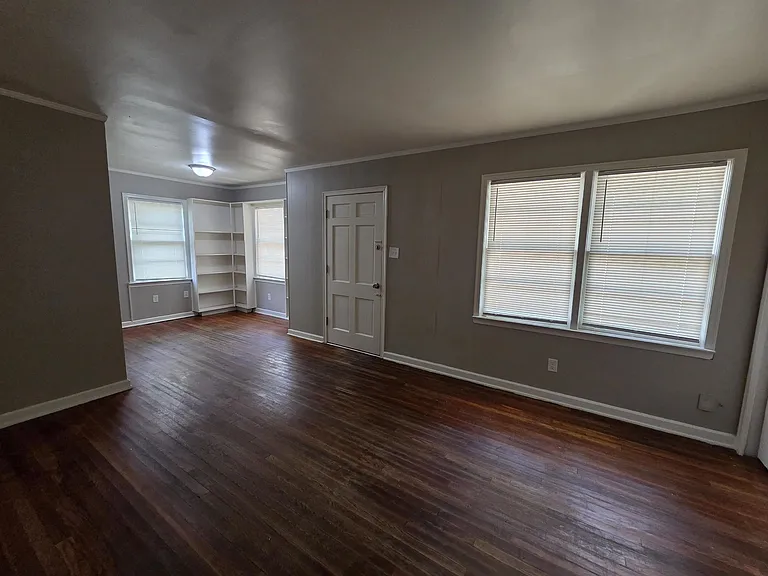 4062 Shirley Dr — Photo 9