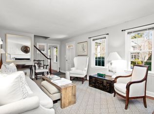 95 Taylor Pl, Southport, CT 06890
