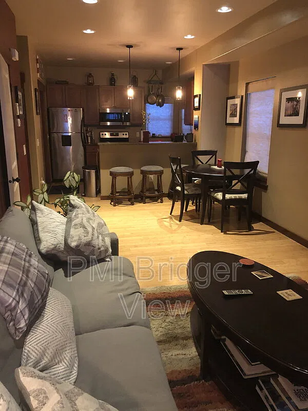 2 bed, 1.5 bath, 1088 sqft, $2,975 — Photo 2