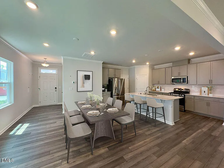 319 Aster Bloom Ln — Photo 4