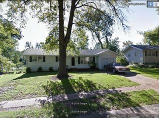 19 Wayside Dr, Saint Louis, MO