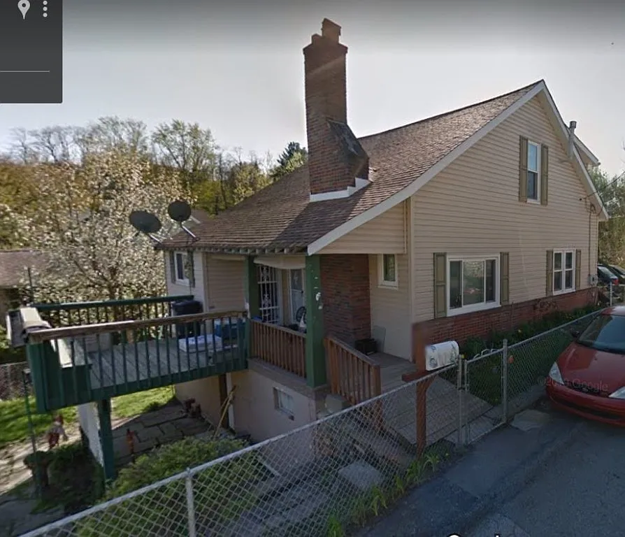 75 Angle St photo 1