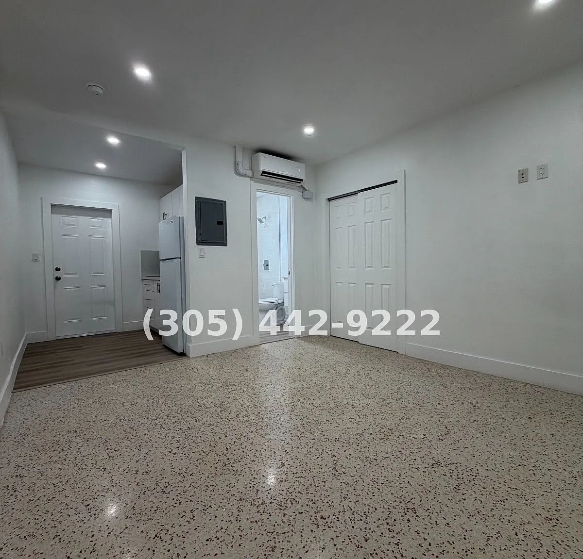 Studio, 350 sqft, $1,400 — Photo 1