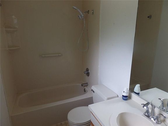 3rd image of 4642 SW Scanavino St