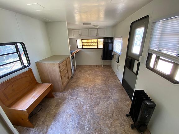 2nd image of 1712 Hofheinz St #11