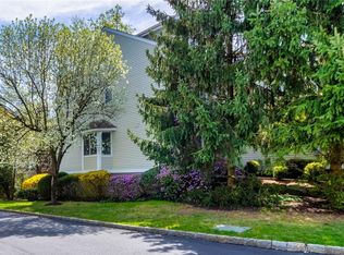 601 Pheasant Woods Rd, Briarcliff Manor, NY 10510
