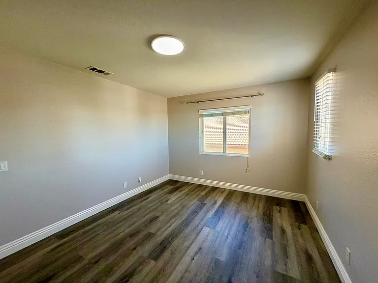 31216 Firestone St — Photo 36