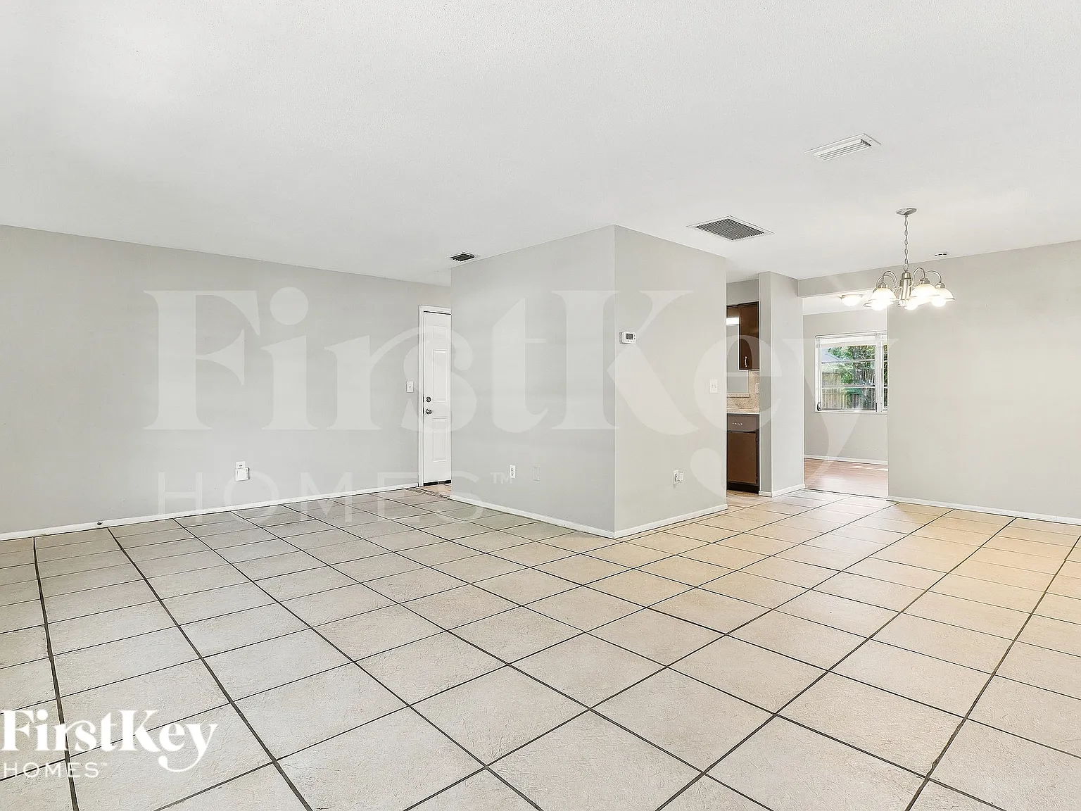 3 bed, 2.0 bath, 1500 sqft, $2,585 — Photo 3