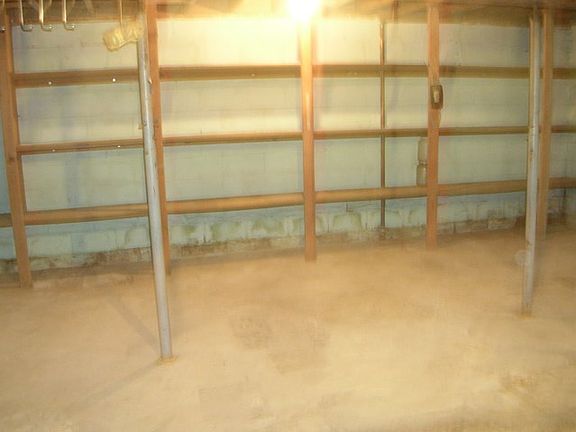 3rd image of 1225 County Road 1475
