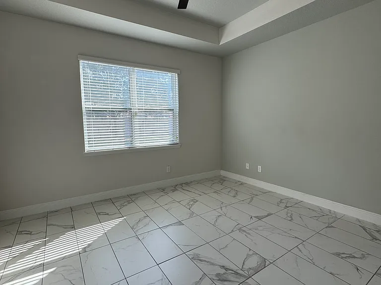 12784 Garridan Ave — Photo 13