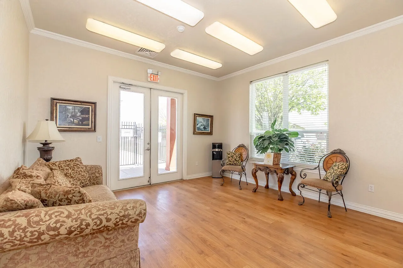 Amarillo Greentree Village — Photo 3