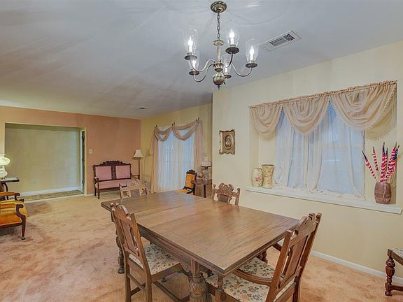 5th image of 8214 Hazen St