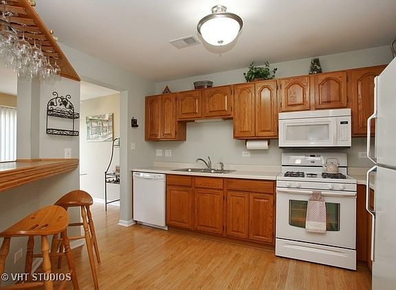 4th image of 201 Westminster Ct Unit D