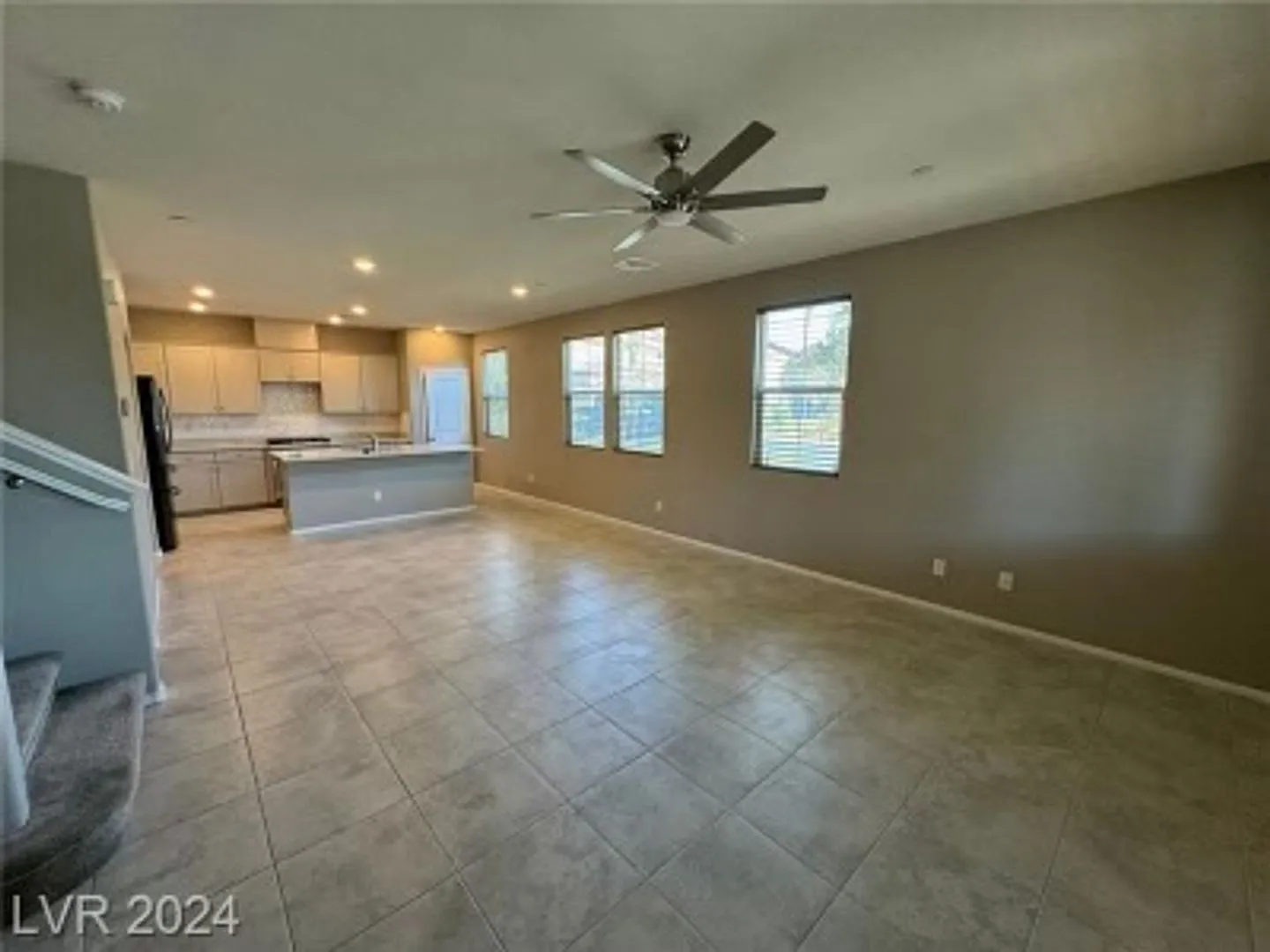Modern 3-Bedroom Townhome with Open Living & Prime Henderson Location — Photo 2