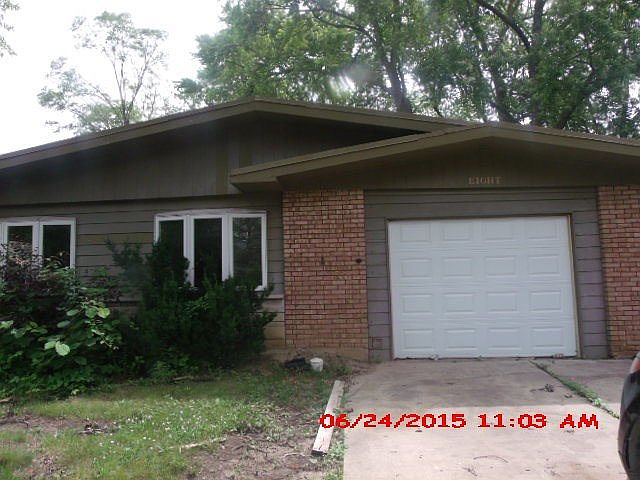1st image of 8 Towanda Ct