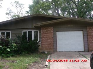 8 Towanda Ct, Park Forest, IL