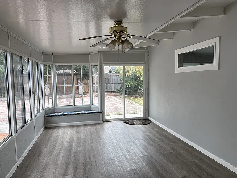 4717 Beechwood Ave — Photo 7
