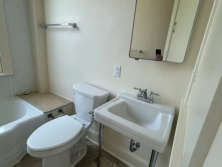 103 E Penn Ave #4 — Photo 9