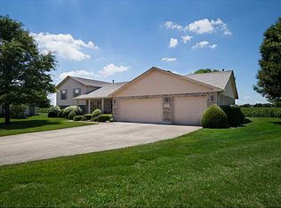 3003 Mares Ct, Englewood, OH