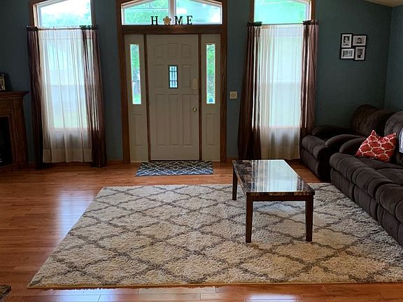 5th image of 418 Gates St