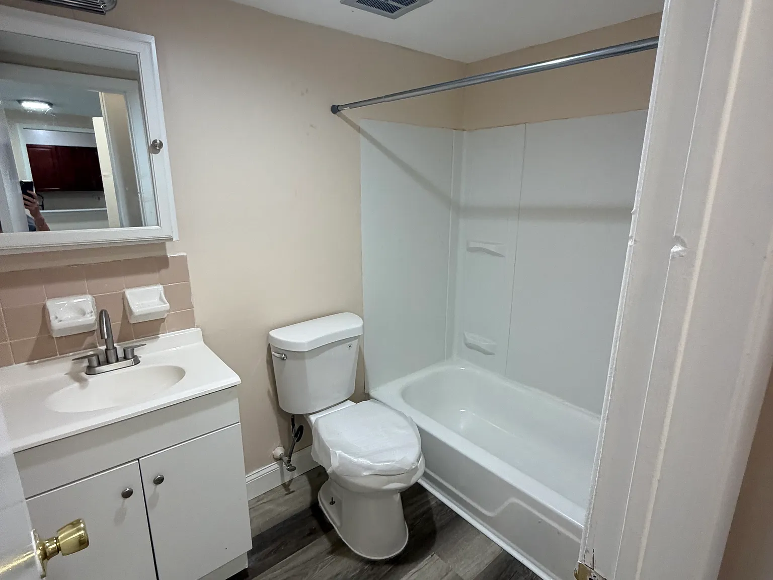 1 bed, 850 sqft, $1,425 — Photo 3