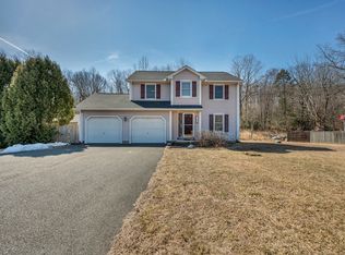 1012 Russell Rd, Westfield, MA 01085
