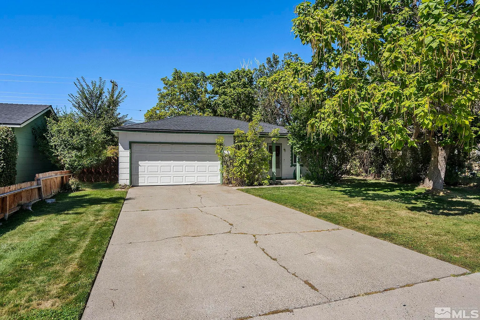 1828 N Division St photo 1
