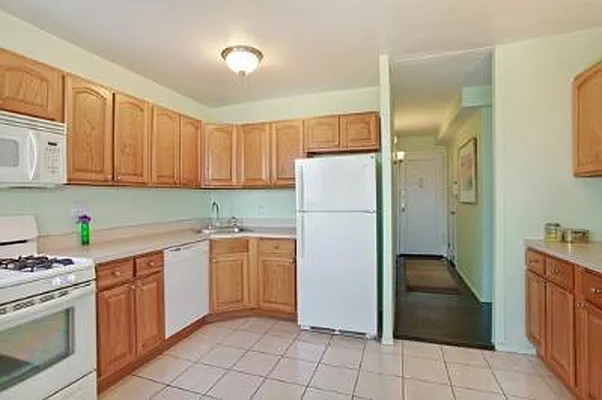 Sold by Corcoran | media 21