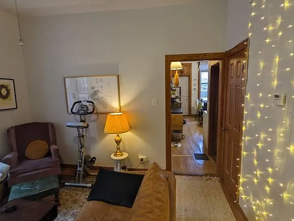 852 N Hoyne Ave #2R — Photo 8