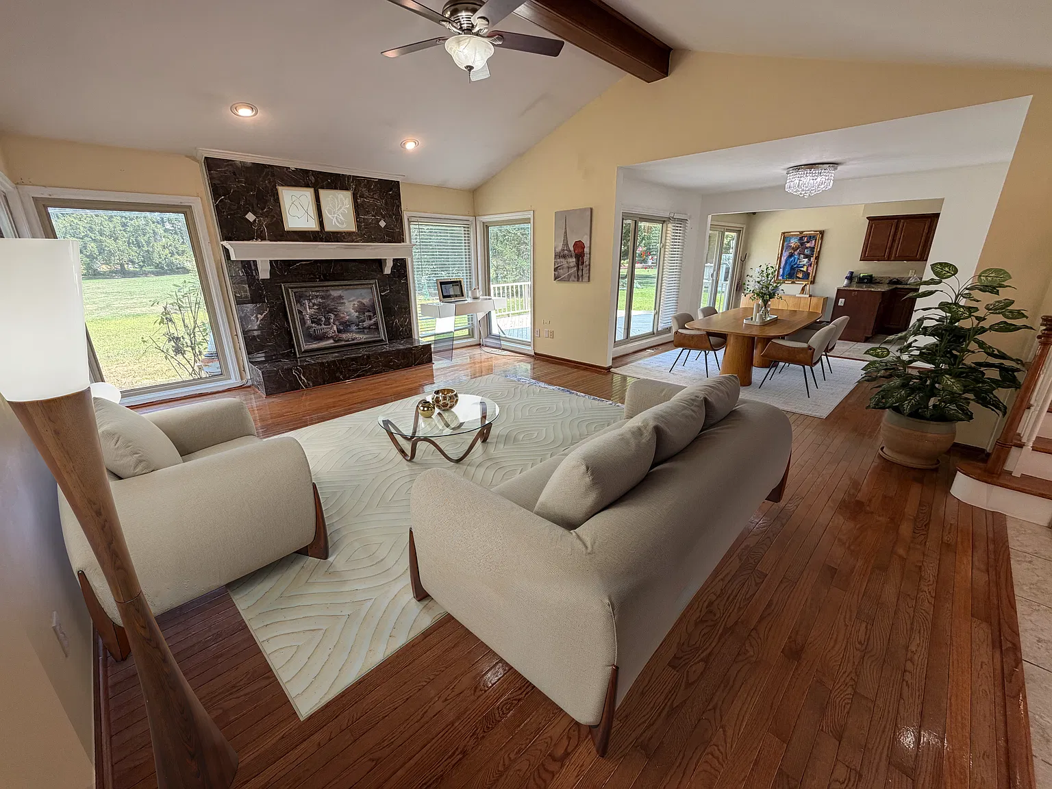 1450 Durand Dr — Photo 4