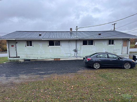 5th image of 137 Military Rd