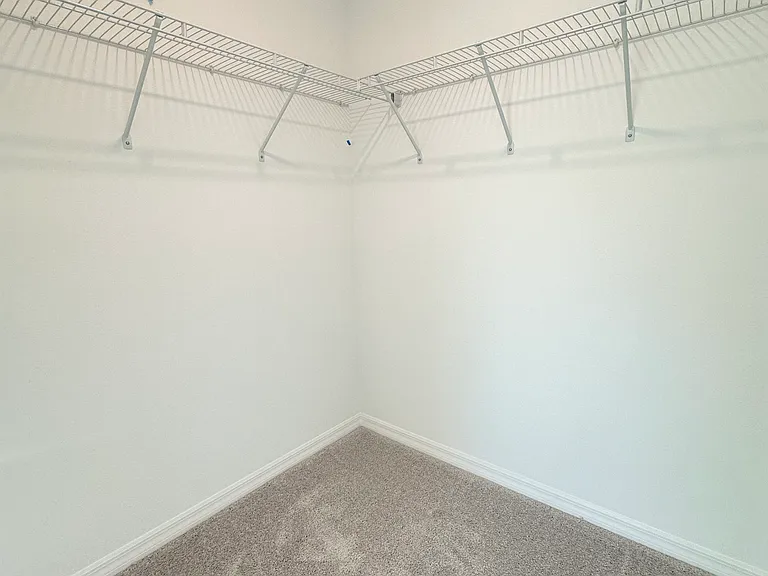 10807 Ichetucknee Way — Photo 14