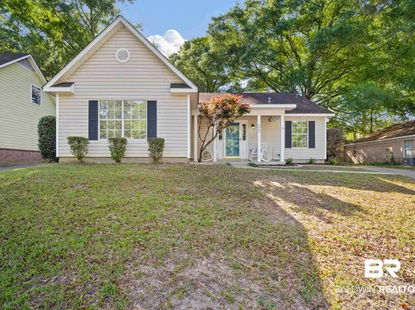 3009 Autumn Ridge Dr, Mobile, AL 36695