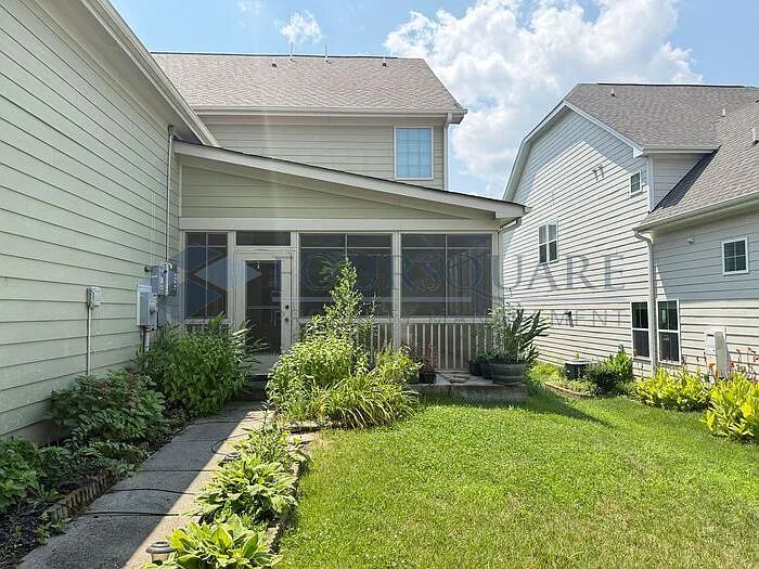 1016 Hildebran Ln — Photo 4