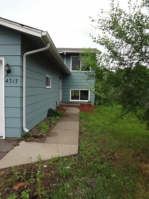 2 bed, $1,700 — Photo 2