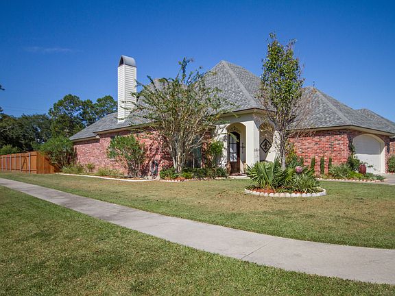 5th image of 124 Cedar Hills Dr
