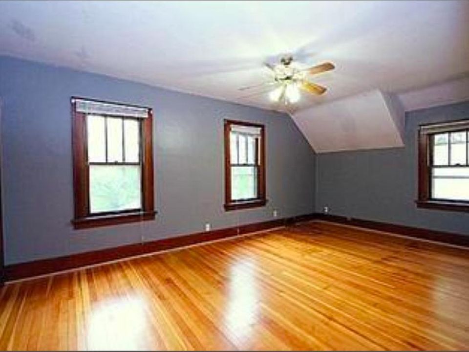 1st image of 1005 7th Ave S #1005