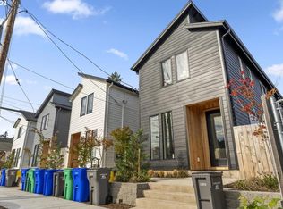 12093 SE Oak St, Portland, OR 97216