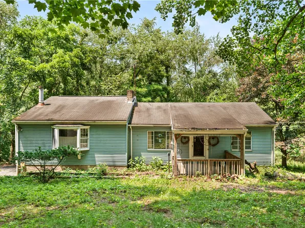 237 Leslie Rd, Valencia, PA 16059