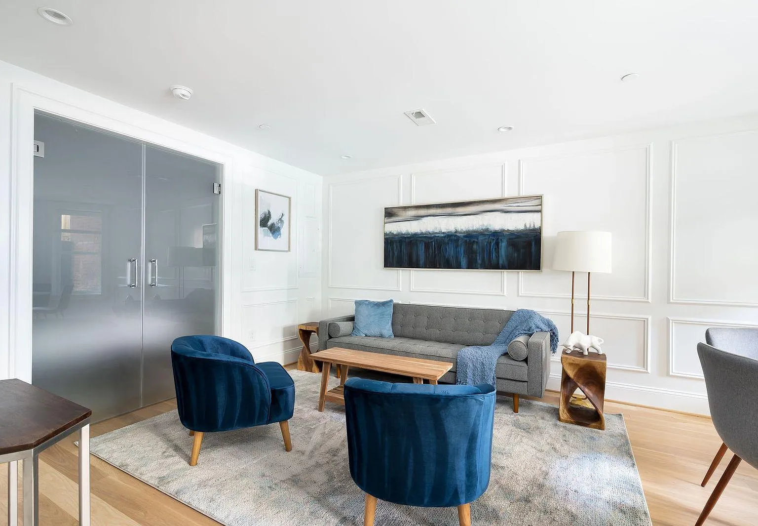 1 bed, 450 sqft, $3,180 — Photo 2