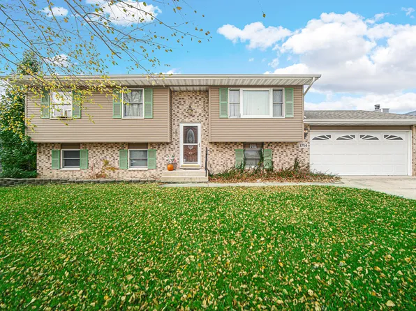 3754 Taylor St, Portage, IN 46368