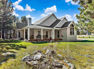 107 Hayloft Ct, Custer, SD 57730